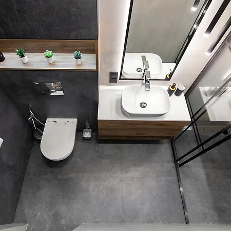 Dream On Drahomanova Street Apartman *