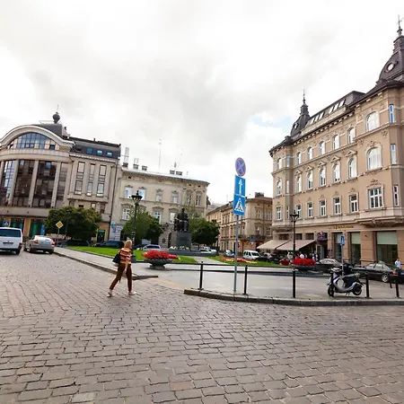 Dream On Drahomanova Street Apartman Lviv