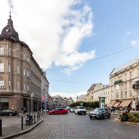 Dream On Drahomanova Street Lviv