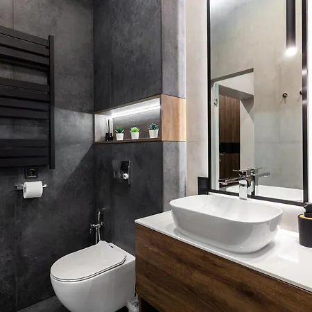 Dream On Drahomanova Street Apartman *