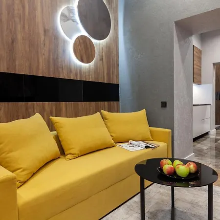 Dream On Drahomanova Street