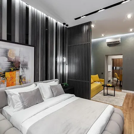 Dream On Drahomanova Street アパート *