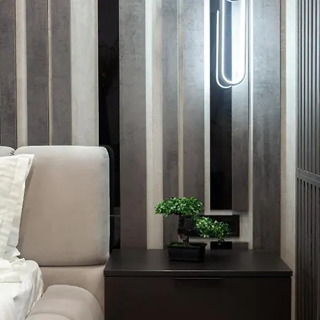 Dream On Drahomanova Street * リヴィウ