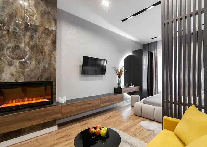 Dream On Drahomanova Street