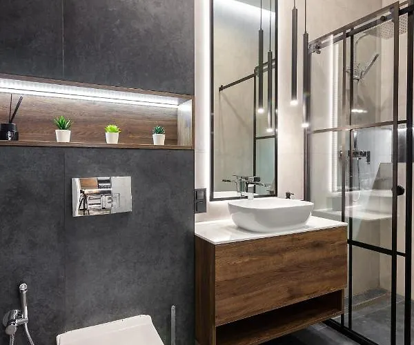 Dream On Drahomanova Street *