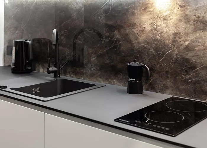 Dream On Drahomanova Street לבוב