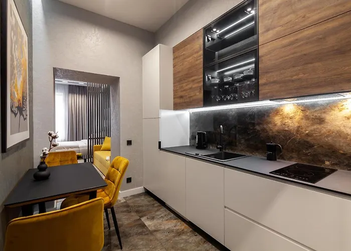 Апартаменты Dream On Drahomanova Street Львов